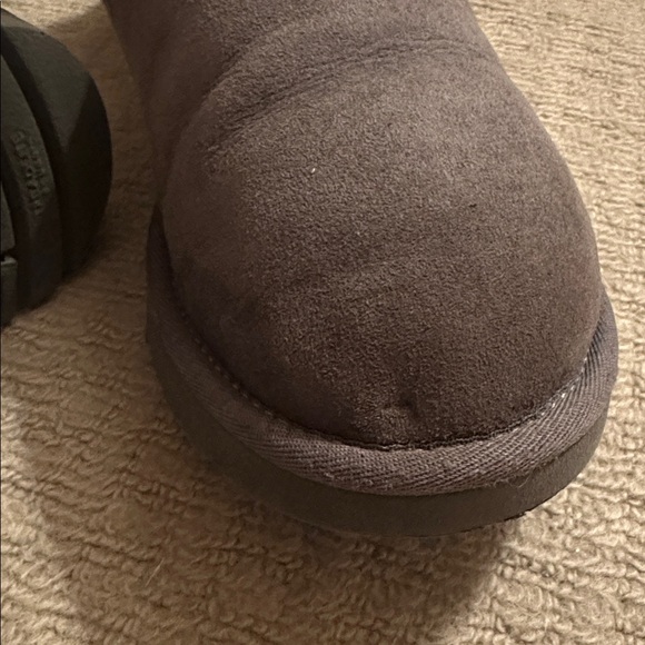 UGG Classic Gray Suede Boots - Picture 11 of 11